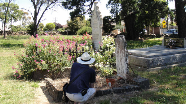 Wooden grave at Thomastown (Westgarthtown) Lutheran Cemetery