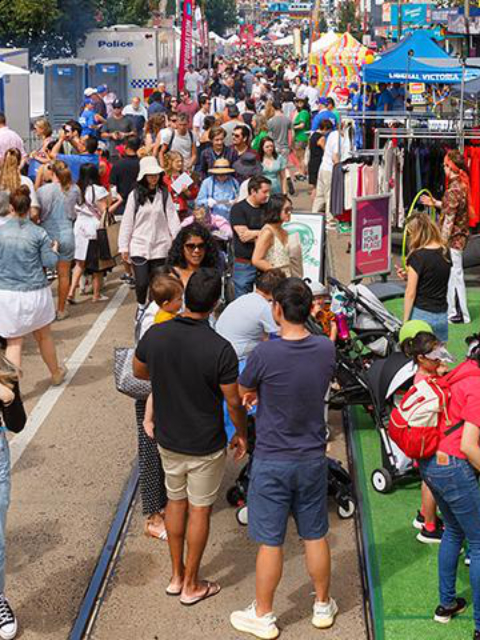 Crowds at Glenferrie Festival