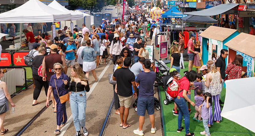 Crowds at Glenferrie Festival