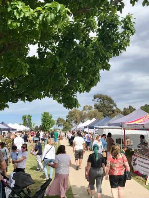 People browsing at Lakeside Market