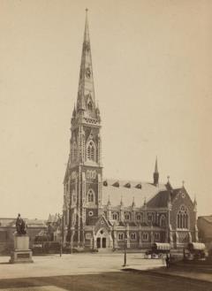 Burke & Wills Statue outside Scots Church