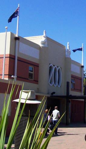 Entrance to Melbourne Zoo