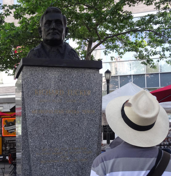 Richard Tucker bust