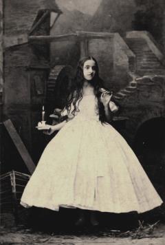 Adelina Patti as La Sonnambula