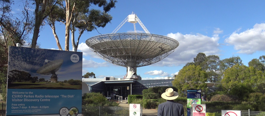 Radio Telescope at Parkes, central New South Wales, Australia