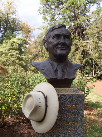 Bust of John Gorton