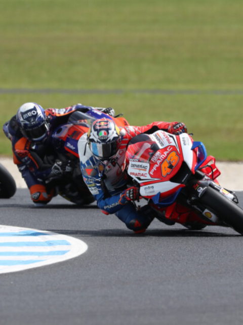 Motorcycles racing at Phillip Island